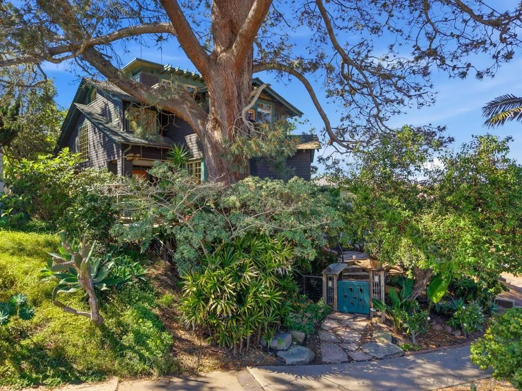 4511 Santa Cruz Avenue, San Diego, California 92107 home-pic-2