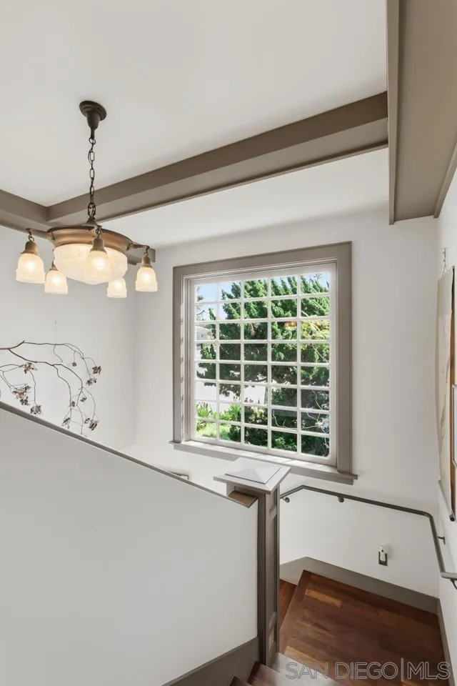 4511 Santa Cruz Avenue, San Diego, California 92107 home-pic-10