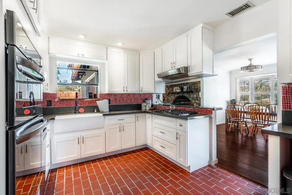 1912 1914 Jalisco Rd, El Cajon, California 92019 home-pic-4