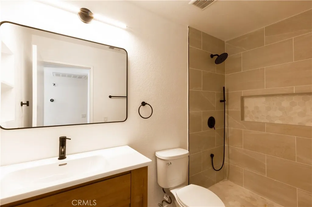 24220 Sylvan Glen B, Diamond Bar, California 91765 home-pic-9