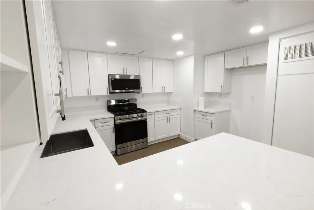 24220 Sylvan Glen B, Diamond Bar, California 91765 home-pic-5