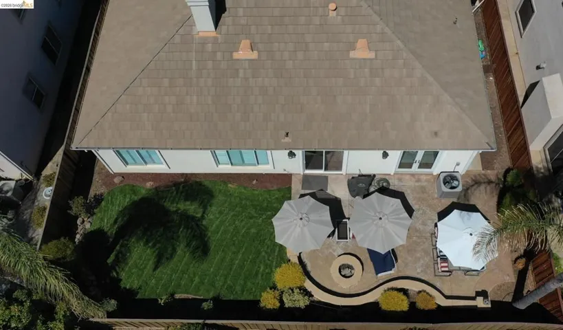 Aerial view of property and surrounding area
