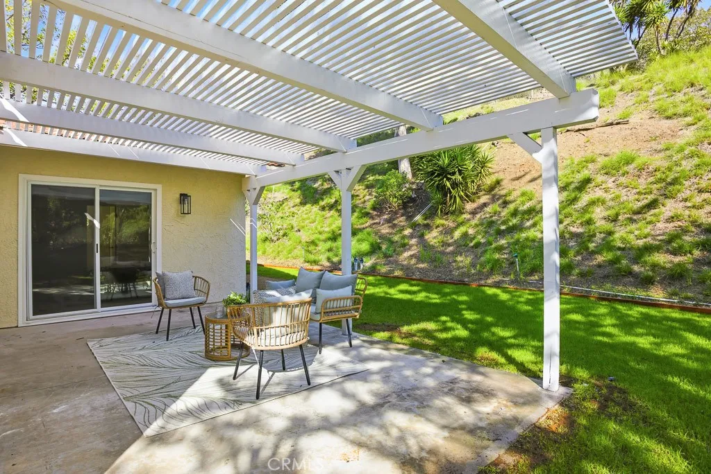 1069 Belleza Street, Camarillo, California 93012 home-pic-39
