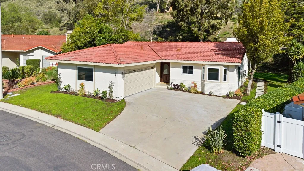1069 Belleza Street, Camarillo, California 93012 home-pic-2