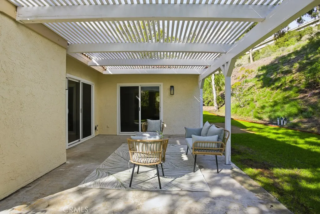 1069 Belleza Street, Camarillo, California 93012 home-pic-42