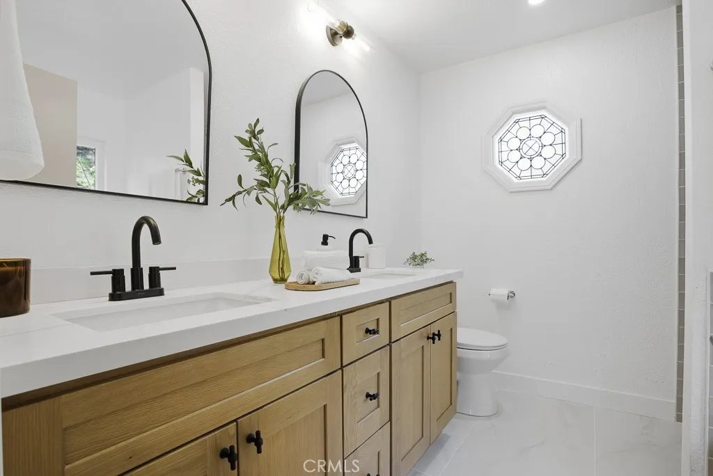 1069 Belleza Street, Camarillo, California 93012 home-pic-24