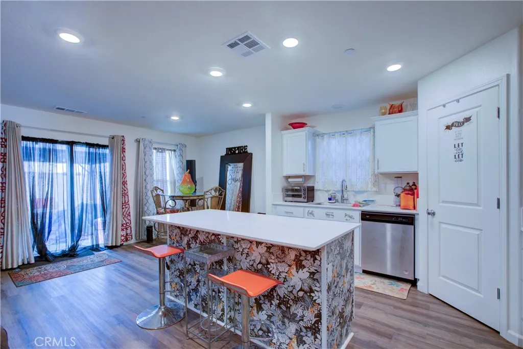 295 Bryce Canyon Court, Merced, California 95341 home-pic-4