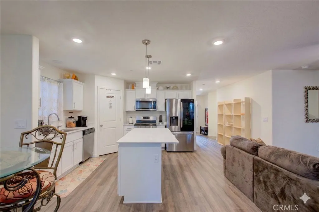 295 Bryce Canyon Court, Merced, California 95341 home-pic-3