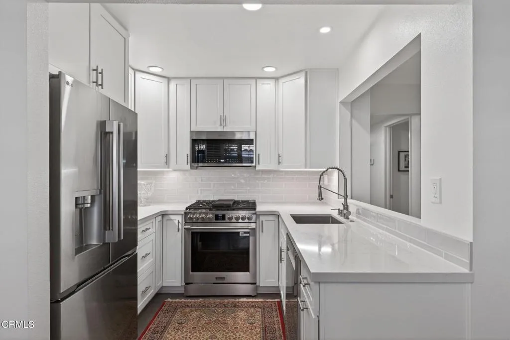 4430 Antigua Way, Oxnard, California 93035 home-pic-26