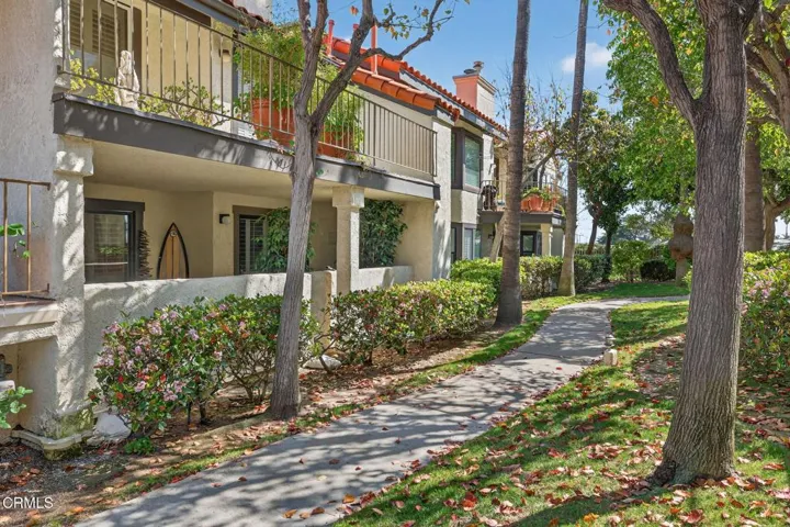 2-web-or-mls-UpmarketMedia-4430Ant-148