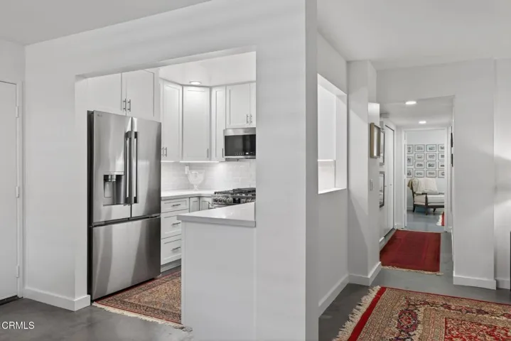 28-web-or-mls-UpmarketMedia-4430Ant-066