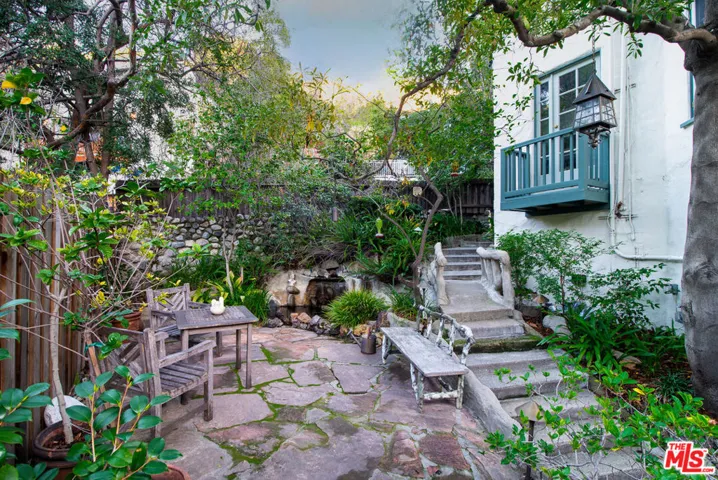 8066 Woodland Lane, Los Angeles, California 90046