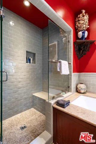 8066 Woodland Lane, Los Angeles, California 90046