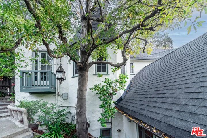 8066 Woodland Lane, Los Angeles, California 90046