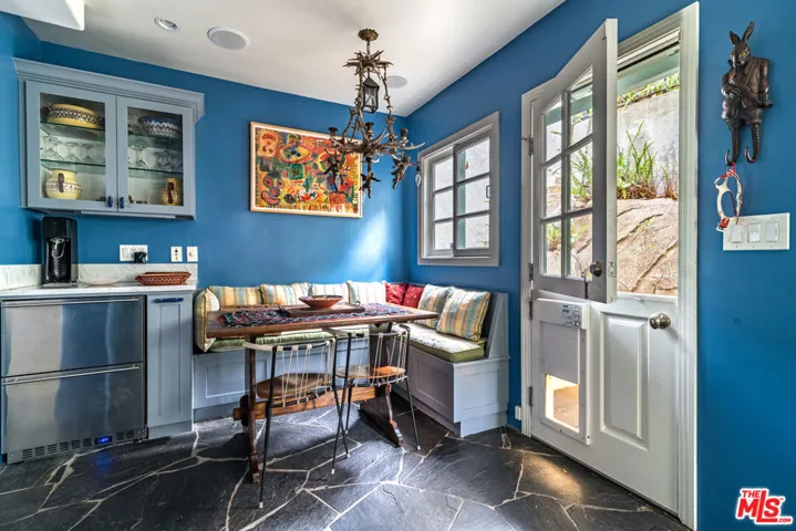 8066 Woodland Lane, Los Angeles, California 90046