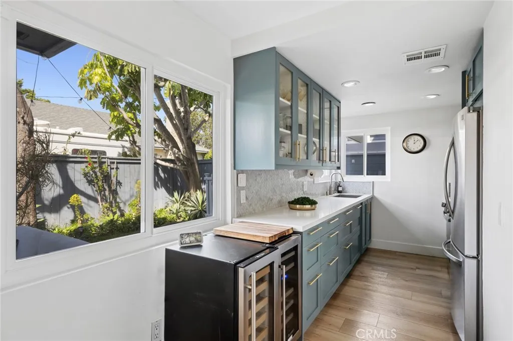 133 Cecil Place B, Costa Mesa, California 92627 home-pic-9