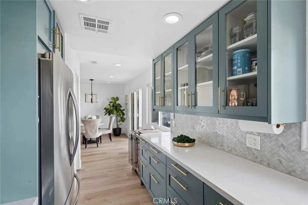 133 Cecil Place B, Costa Mesa, California 92627 home-pic-10
