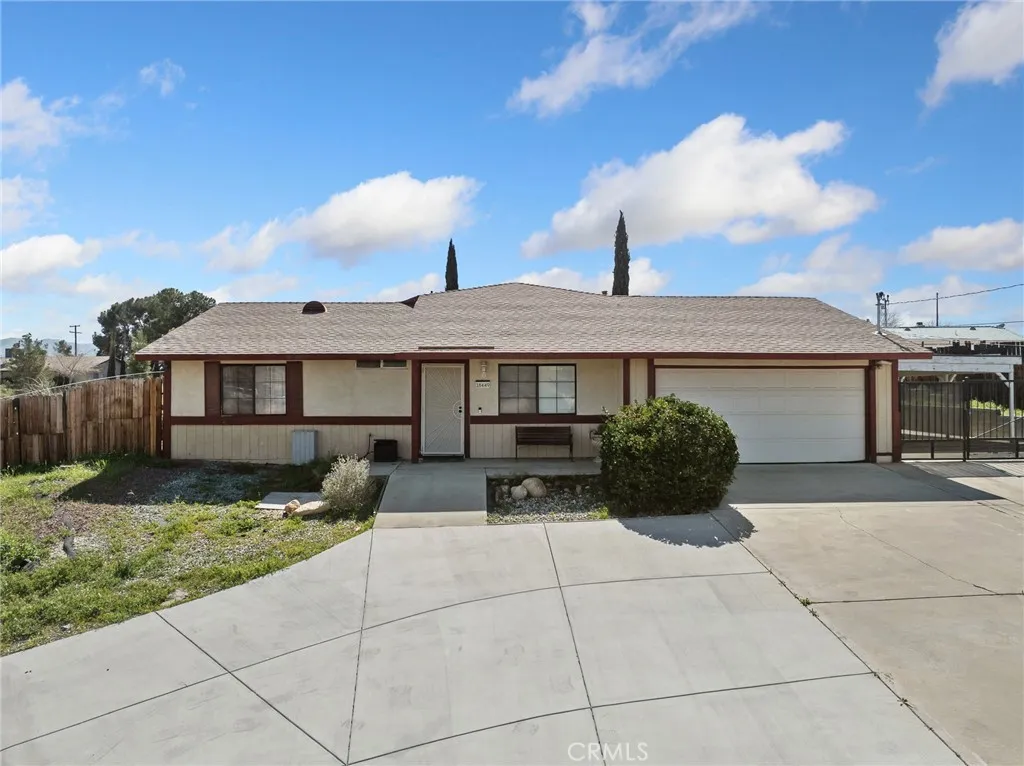 18449 Hackberry, Hesperia, California 92345 home-pic-1