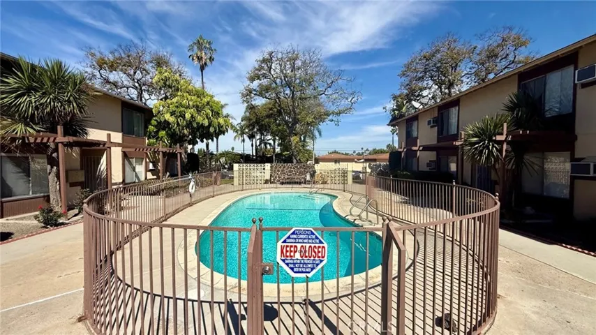 2258 W Colchester, Anaheim, California 92804