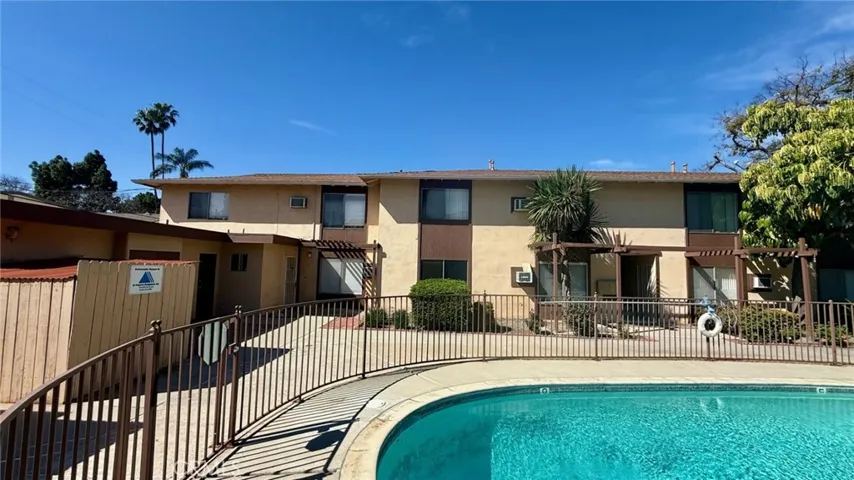 2258 W Colchester, Anaheim, California 92804