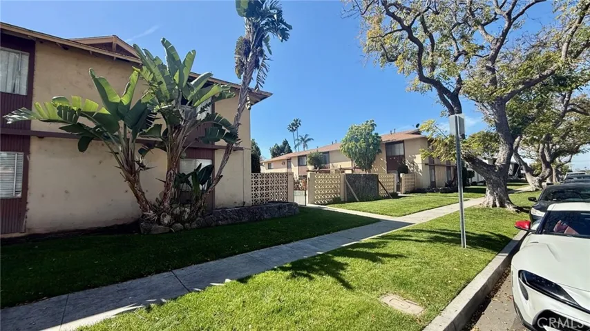 2258 W Colchester, Anaheim, California 92804