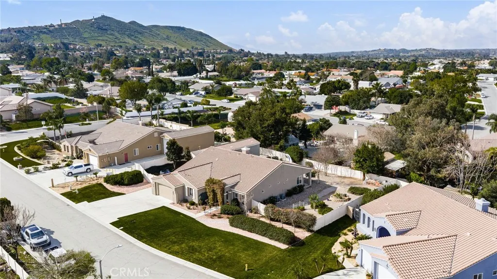 4683 Viaggio Circle, Jurupa Valley, California 92509 home-pic-59