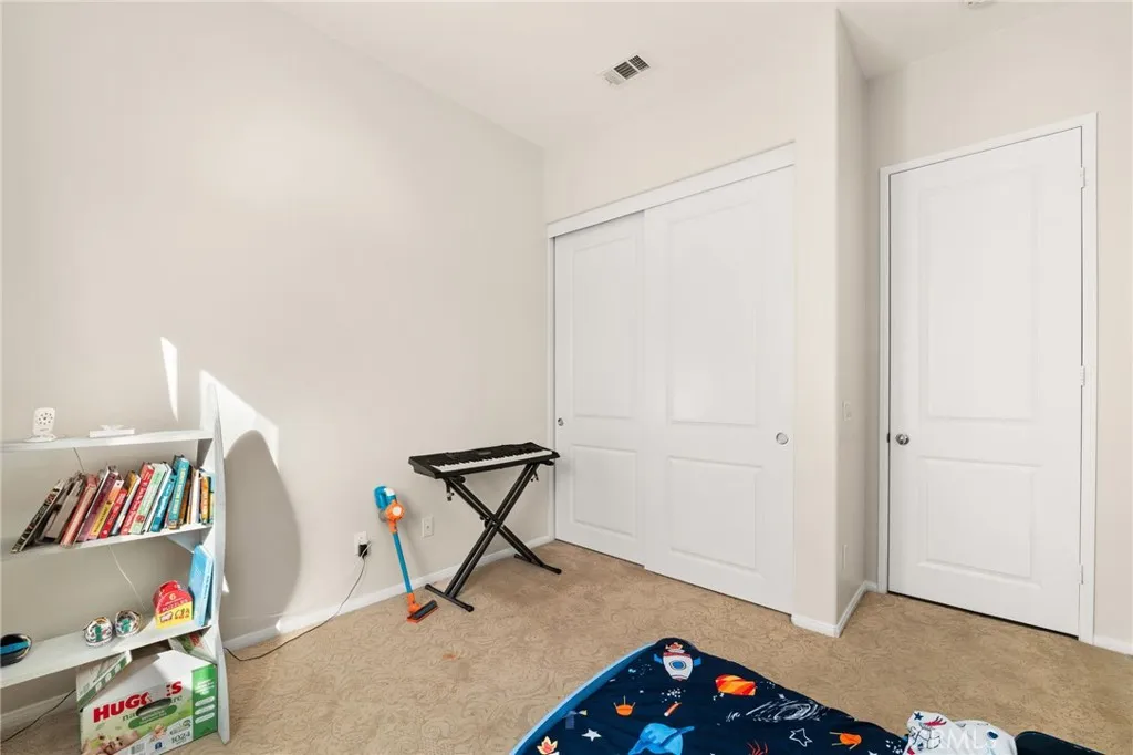 4683 Viaggio Circle, Jurupa Valley, California 92509 home-pic-31