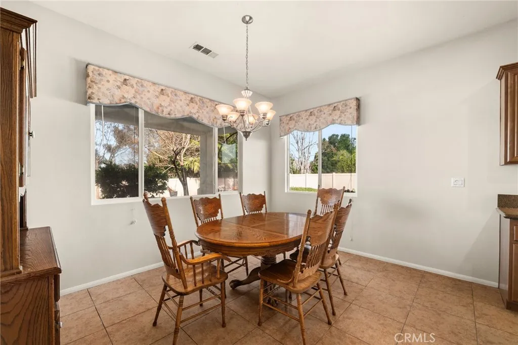 4683 Viaggio Circle, Jurupa Valley, California 92509 home-pic-22