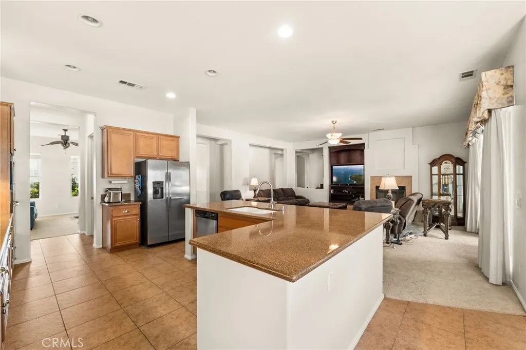 4683 Viaggio Circle, Jurupa Valley, California 92509 home-pic-21