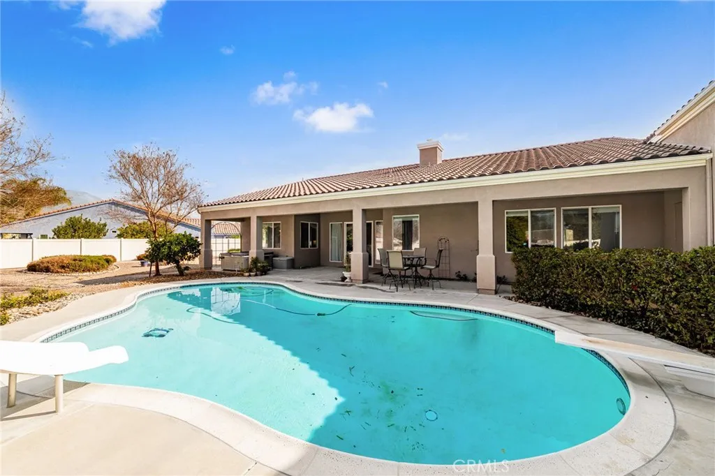 4683 Viaggio Circle, Jurupa Valley, California 92509 home-pic-43