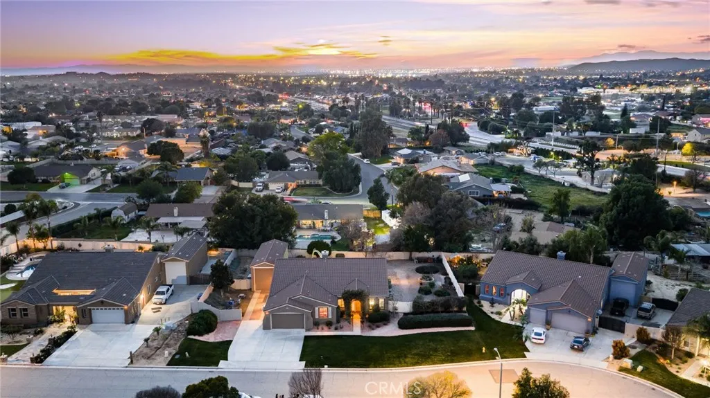 4683 Viaggio Circle, Jurupa Valley, California 92509 home-pic-9