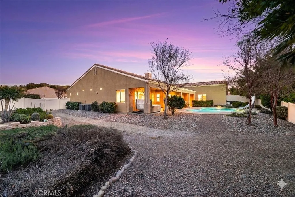4683 Viaggio Circle, Jurupa Valley, California 92509 home-pic-46