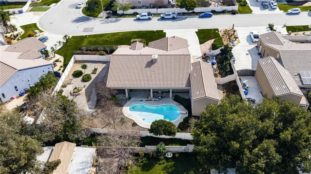 4683 Viaggio Circle, Jurupa Valley, California 92509 home-pic-62