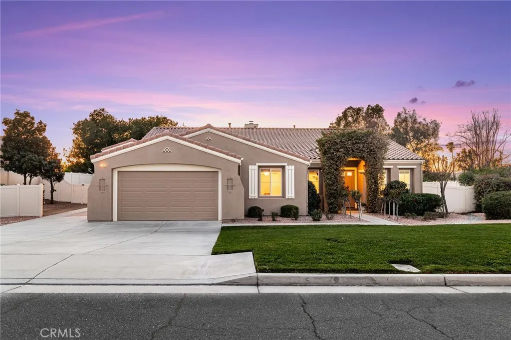 4683 Viaggio Circle, Jurupa Valley, California 92509 home-pic-2