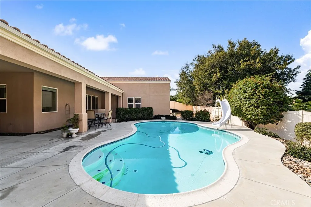 4683 Viaggio Circle, Jurupa Valley, California 92509 home-pic-44