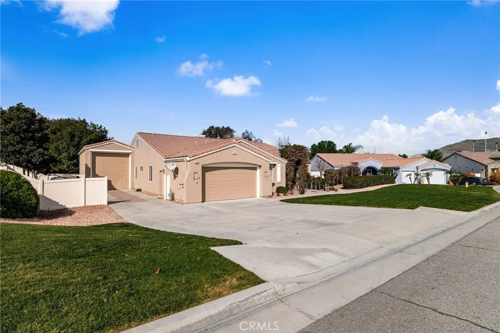 4683 Viaggio Circle, Jurupa Valley, California 92509 home-pic-54