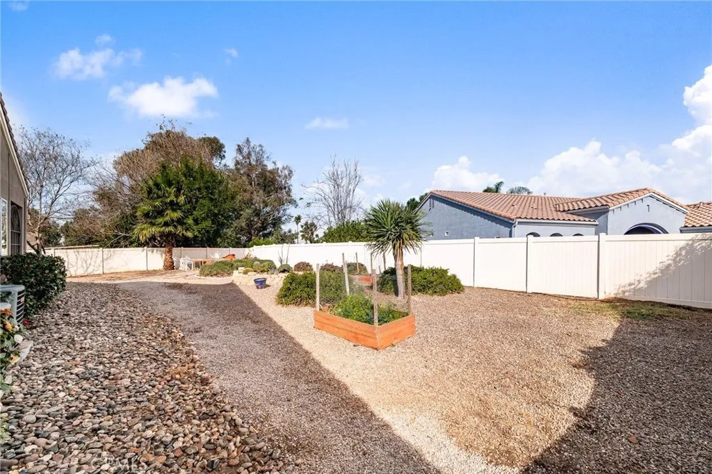 4683 Viaggio Circle, Jurupa Valley, California 92509 home-pic-48