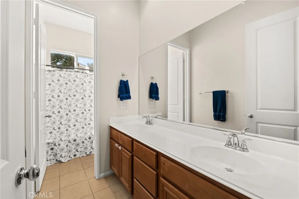 4683 Viaggio Circle, Jurupa Valley, California 92509 home-pic-29