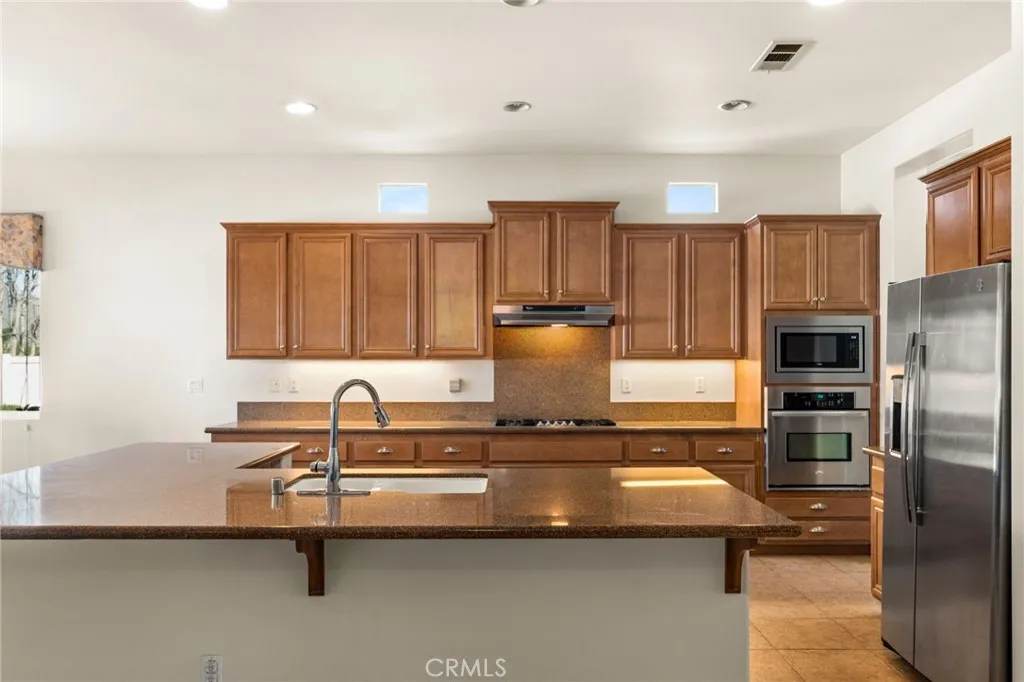 4683 Viaggio Circle, Jurupa Valley, California 92509 home-pic-18