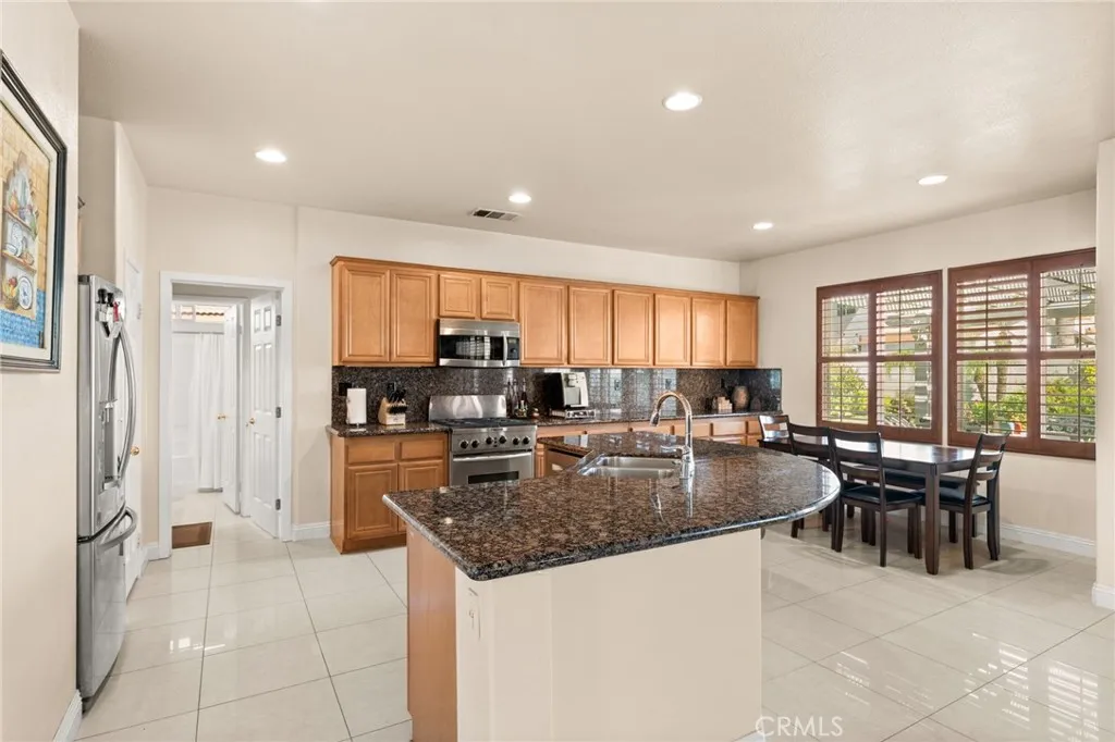 12554 Desert Springs, Eastvale, California 91752 home-pic-7