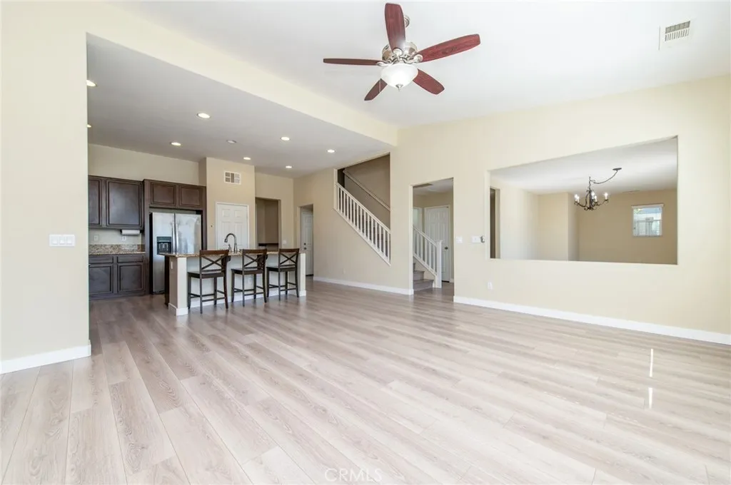 34137 Camelina, Lake Elsinore, California 92532 home-pic-10