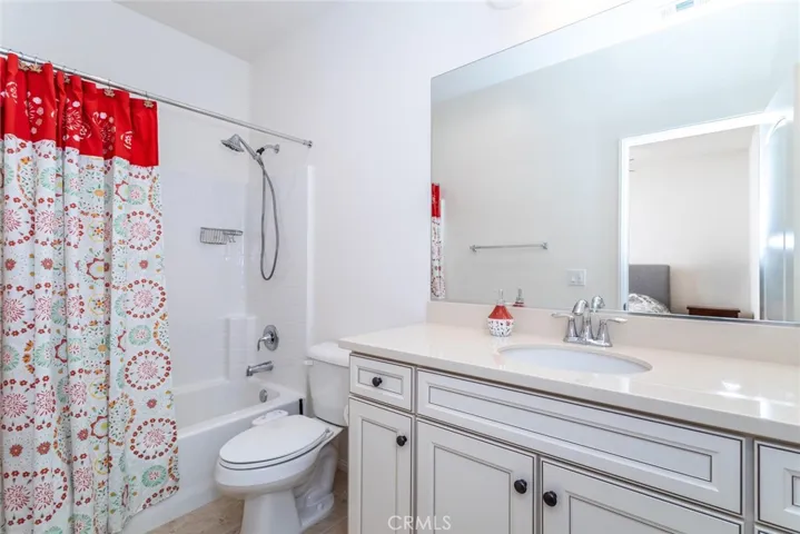Downstairs 2nd bathroom