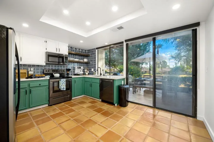 21-web-or-mls-FB_Monterey_1022_021