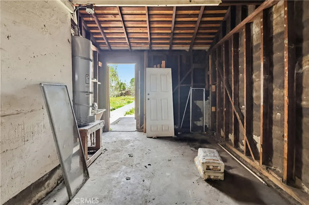 9949 Covello, Burbank, California 91504 home-pic-15