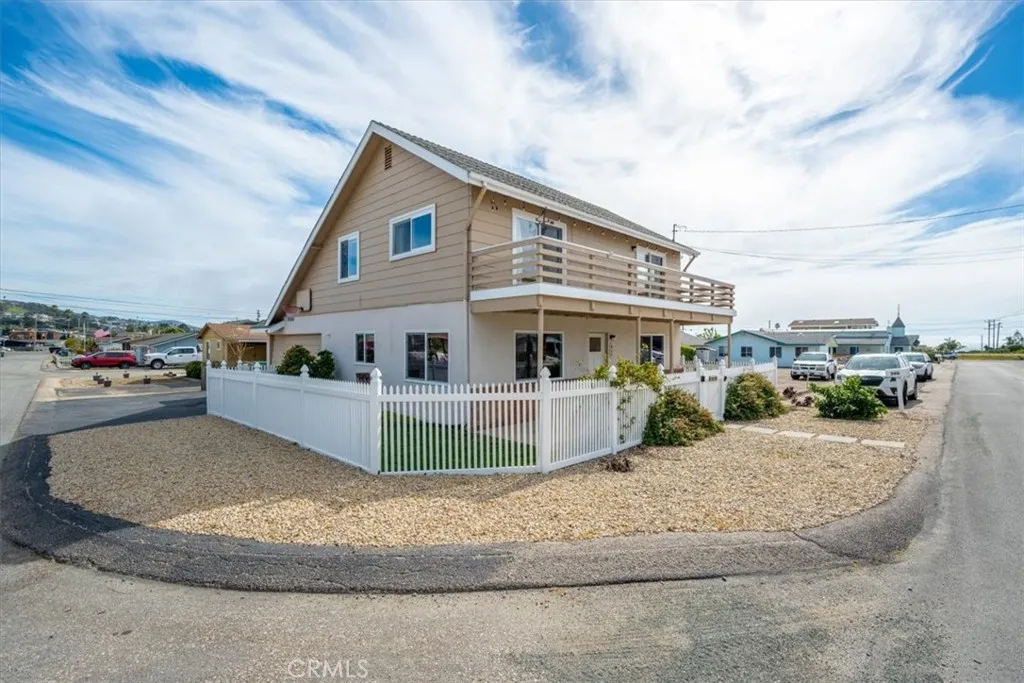 390 Panay, Morro Bay, California 93442 home-pic-1