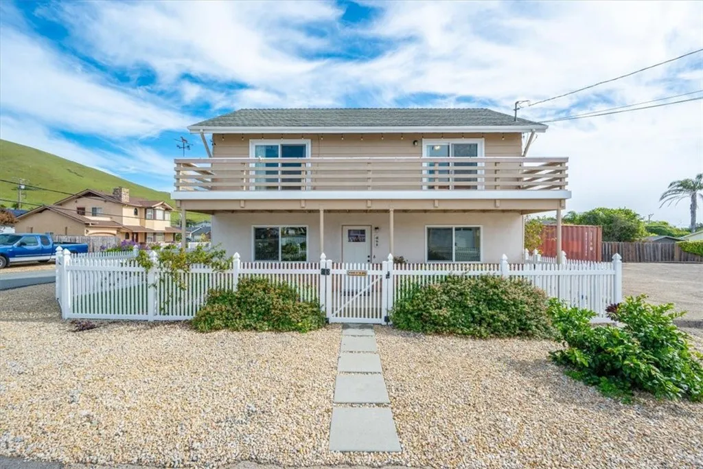 390 Panay, Morro Bay, California 93442 home-pic-2