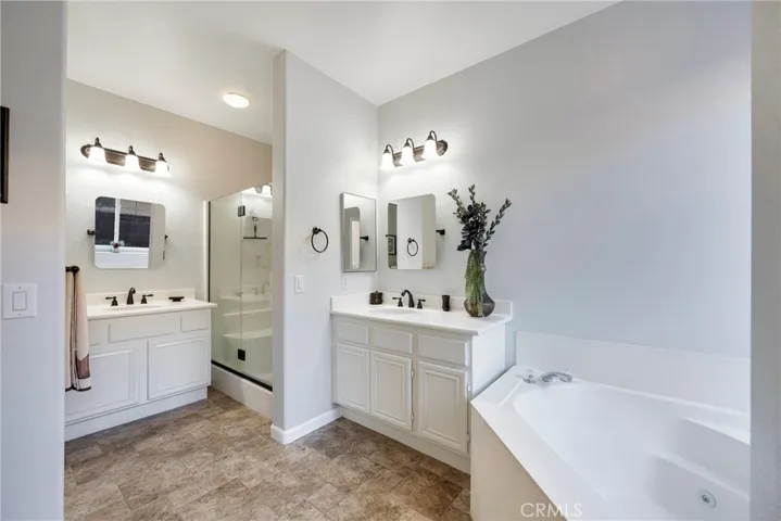 Primary Suite Bathroom