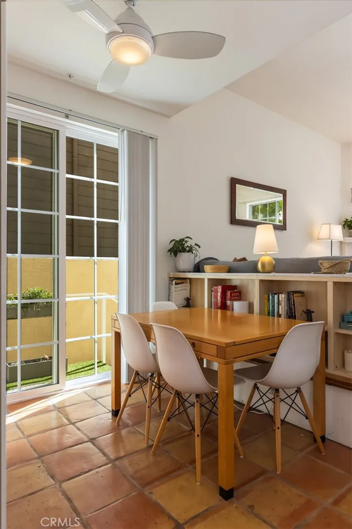 11445 Moorpark, Studio City, California 91602 home-pic-25