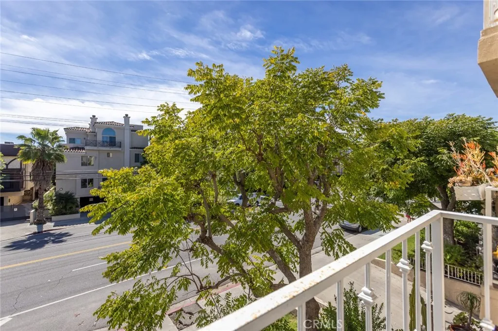 11445 Moorpark, Studio City, California 91602 home-pic-35