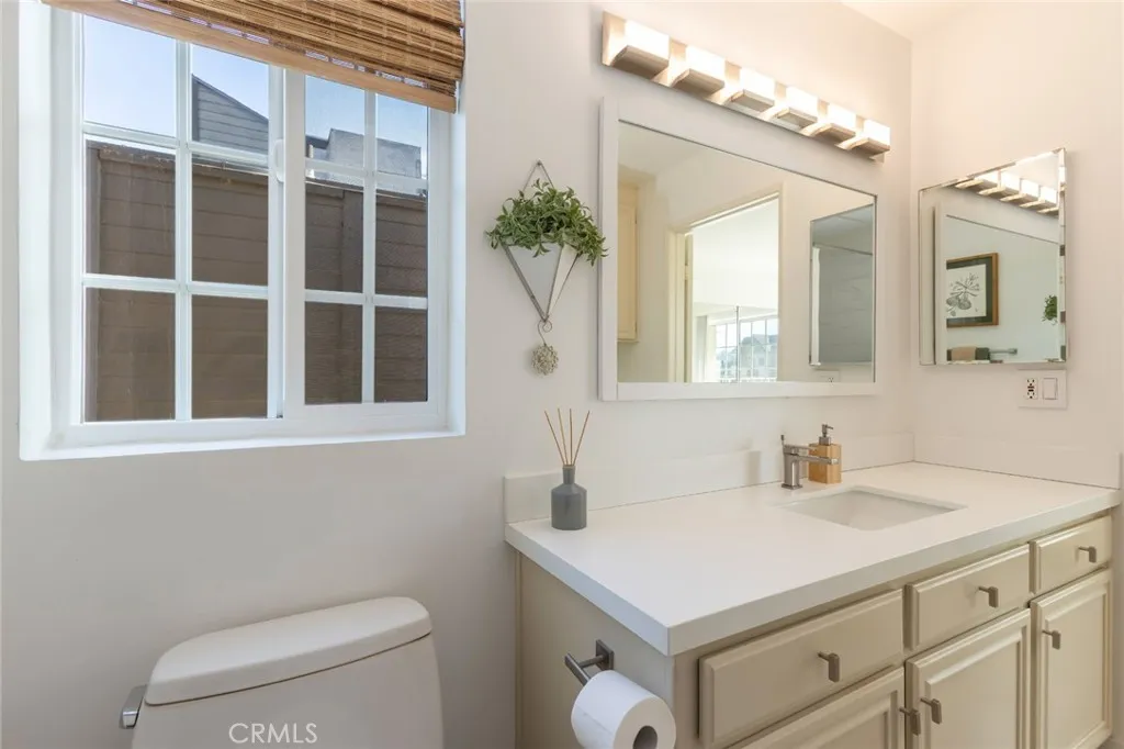 11445 Moorpark, Studio City, California 91602 home-pic-38